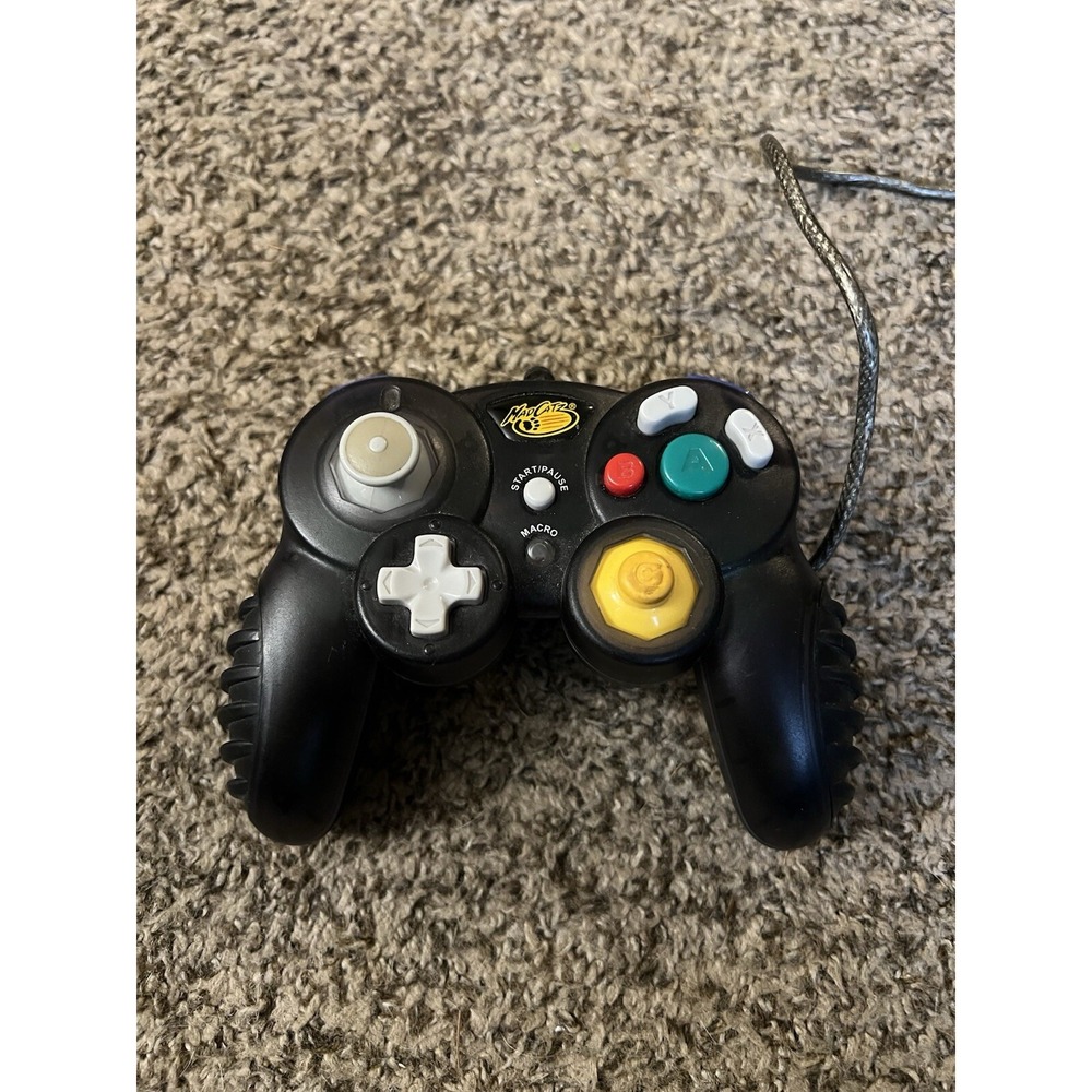 MadCatz Macro Button Nintendo GameCube Clear Smoke Controller 5626 Game Cube
